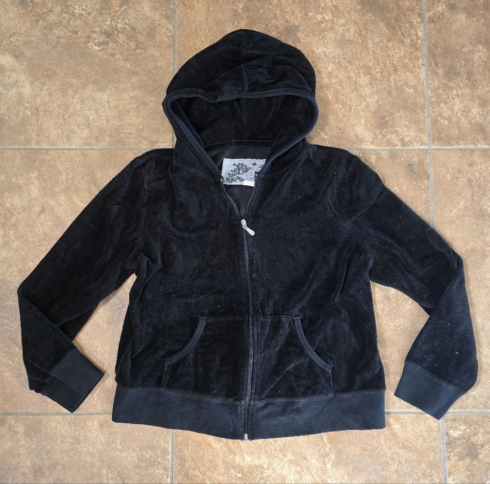 Black Velvet Lush | LIFO | Zip Up